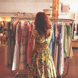 VINTAGE DRESS SALE